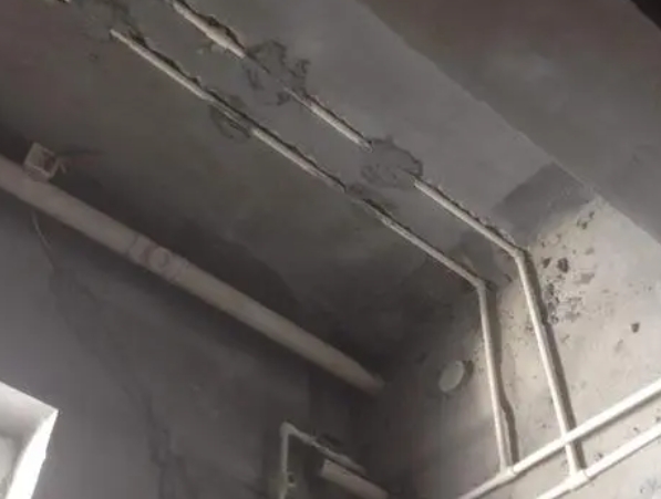 松江卫生间漏水维修公司分享下卫生间地漏渗漏维修方案。